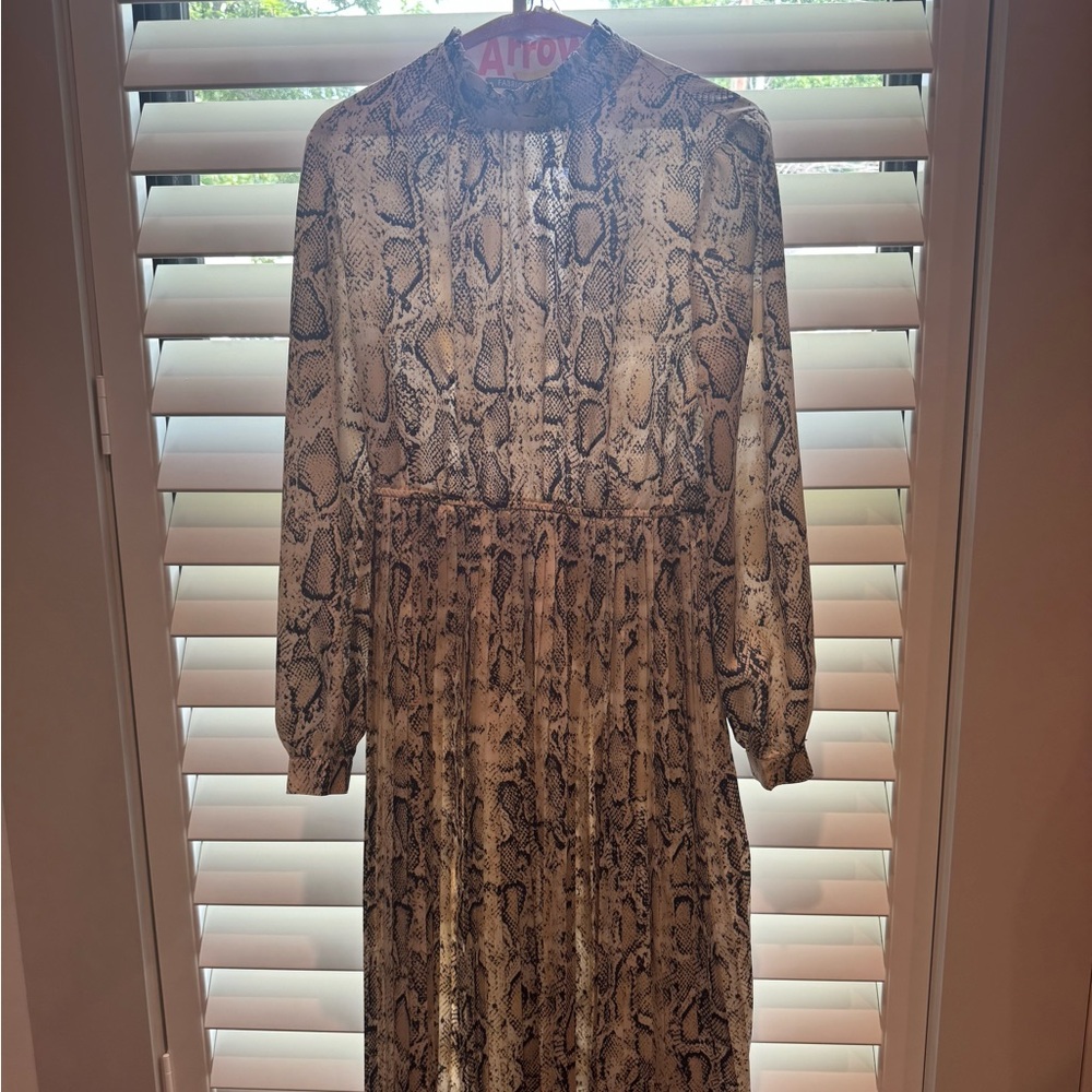 Arrow Beige Snake Print Long Sleeve Dress